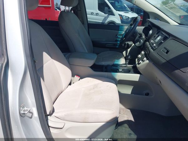 2016 KIA SEDONA LX