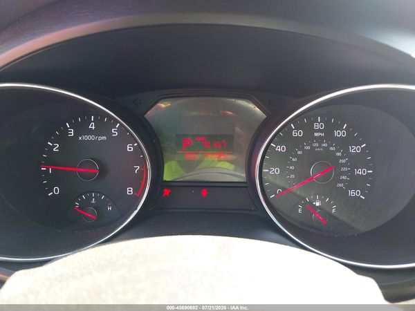 2016 KIA SEDONA LX