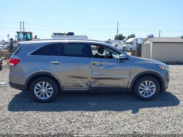 2017 KIA SORENTO 2.4L LX