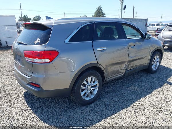 2017 KIA SORENTO 2.4L LX