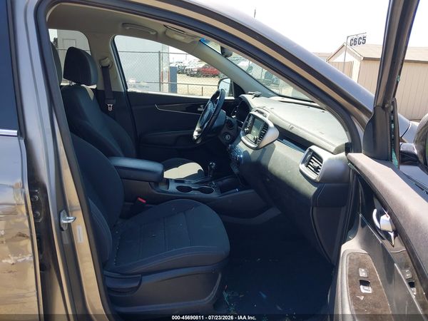 2017 KIA SORENTO 2.4L LX