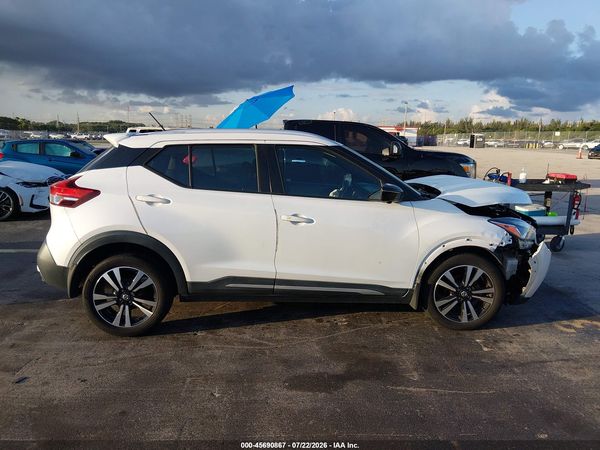 2018 NISSAN KICKS SR