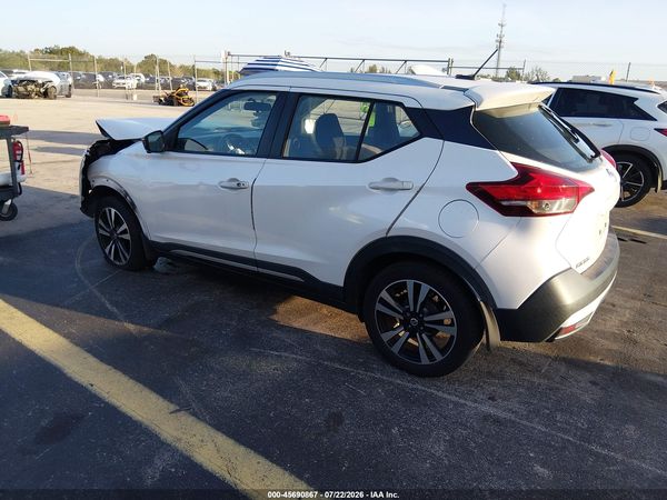 2018 NISSAN KICKS SR