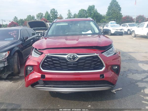 2026 TOYOTA HIGHLANDER PLATINUM