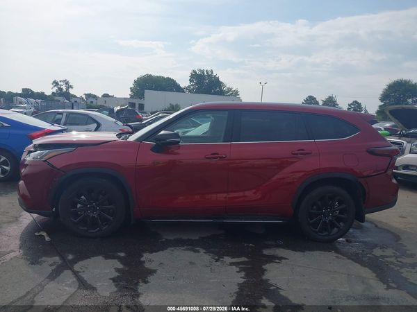 2026 TOYOTA HIGHLANDER PLATINUM