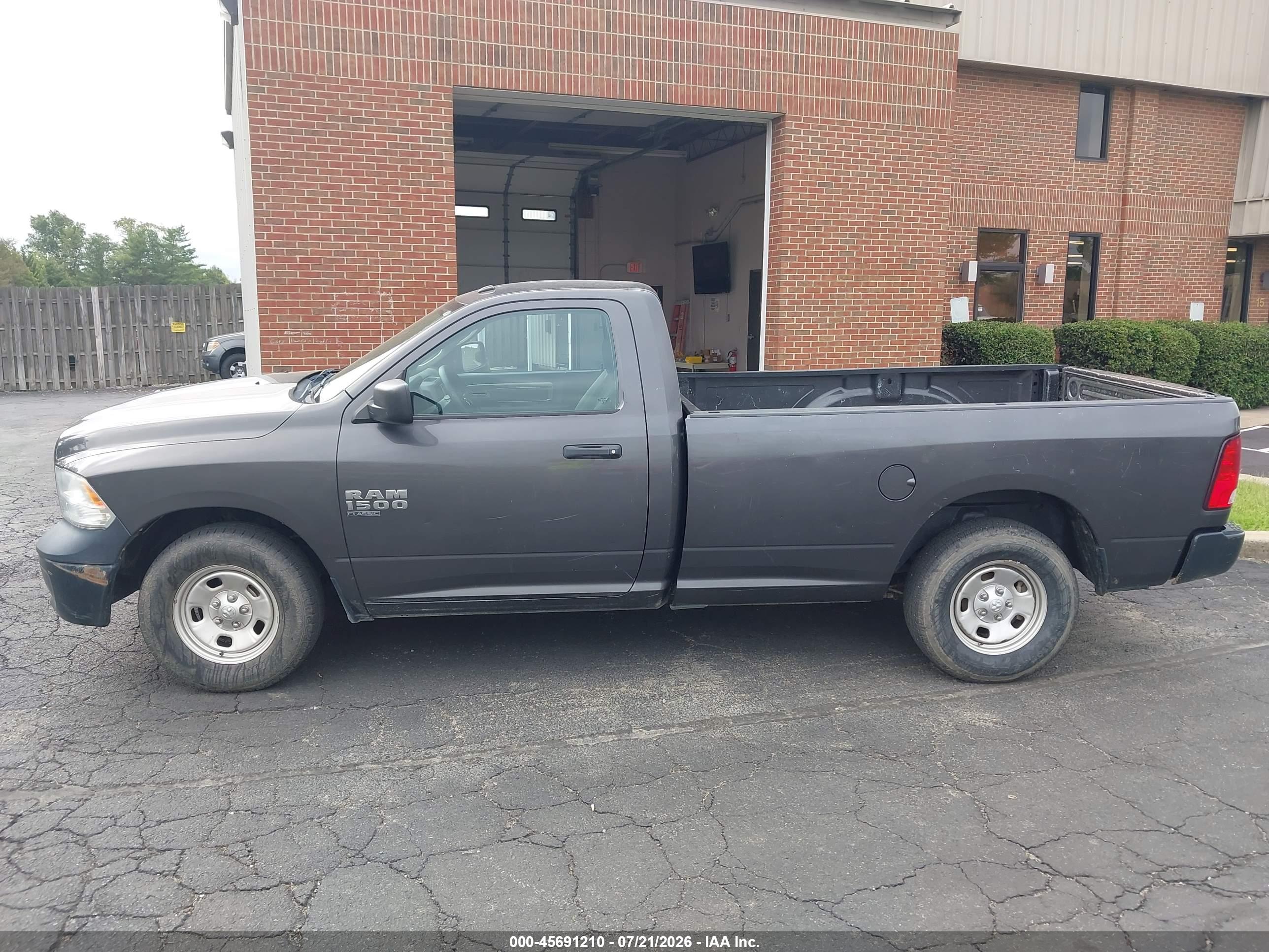 2019 RAM 1500 CLASSIC Classic DS