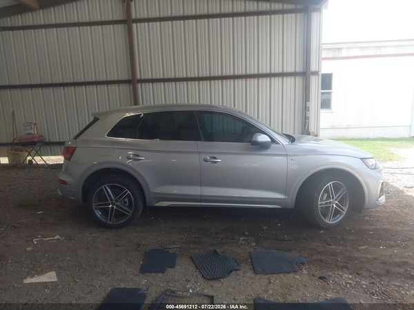 2021 AUDI Q5