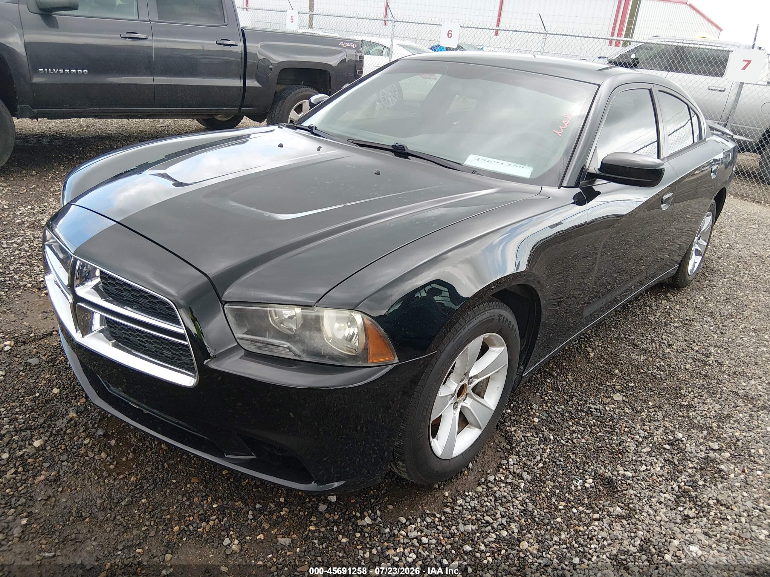 2013 DODGE CHARGER SE