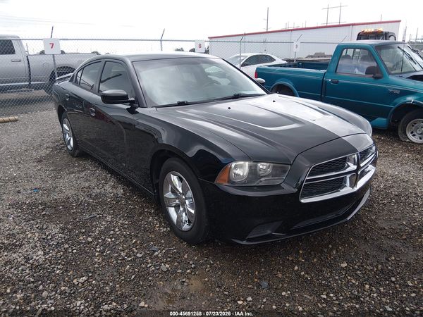2013 DODGE CHARGER SE