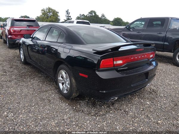 2013 DODGE CHARGER SE