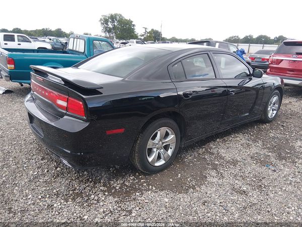 2013 DODGE CHARGER SE