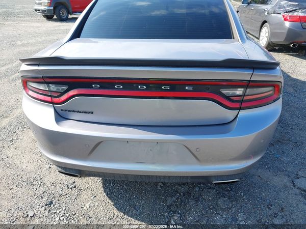 2016 DODGE CHARGER SE