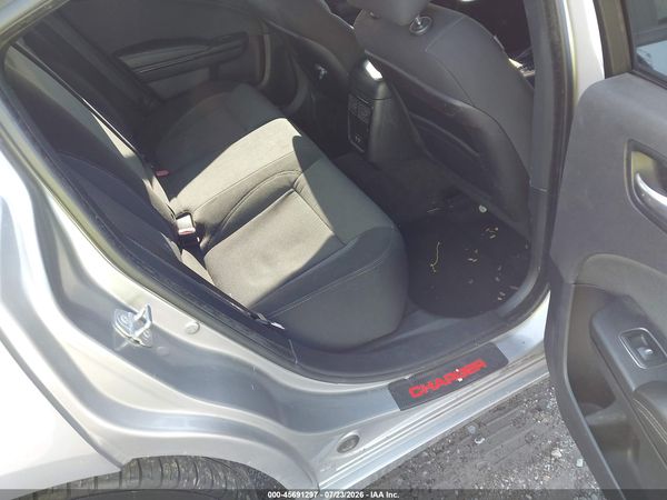 2016 DODGE CHARGER SE