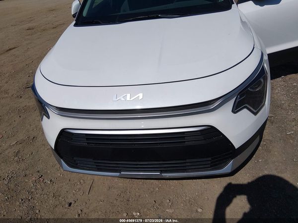 2024 KIA NIRO LX