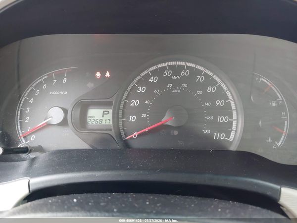 2014 TOYOTA SIENNA LE V6 8 PASSENGER