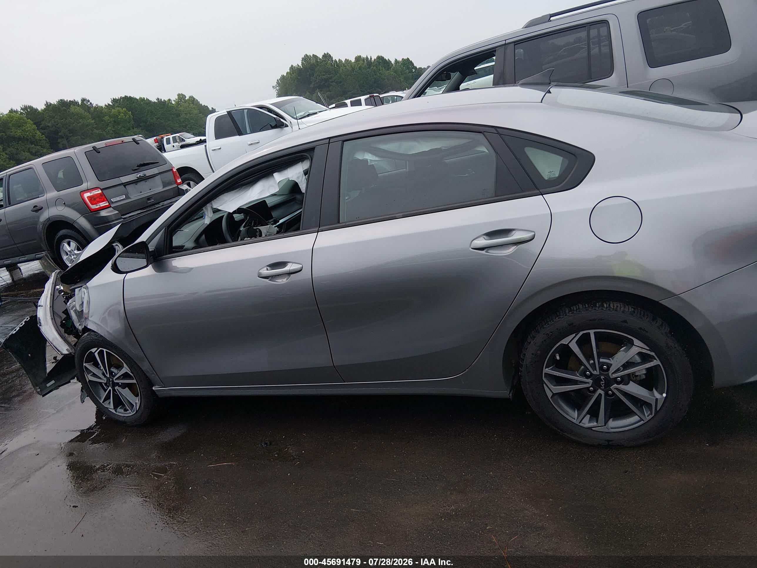 2024 KIA FORTE LXS
