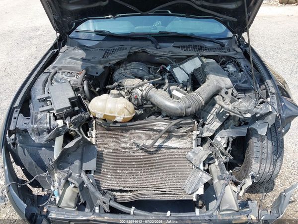2017 FORD MUSTANG V6