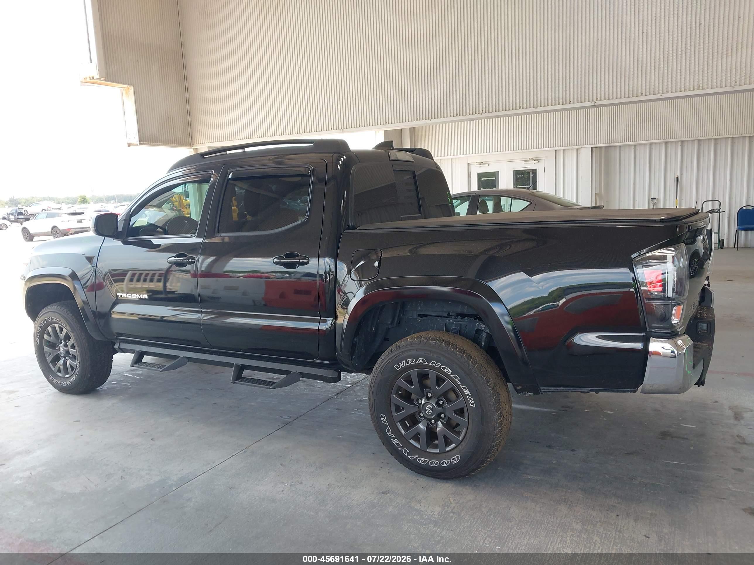 2022 TOYOTA TACOMA SR5 V6
