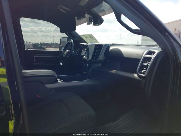 2023 RAM 3500 BIG HORN CREW CAB 4X4