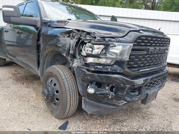 2023 RAM 3500 BIG HORN CREW CAB 4X4