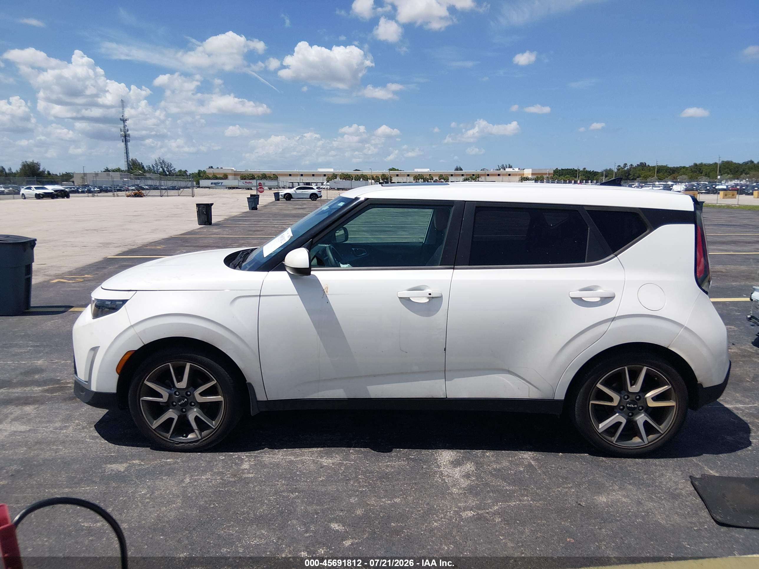 2024 KIA SOUL EX