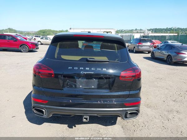 2017 PORSCHE CAYENNE PLATINUM EDITION