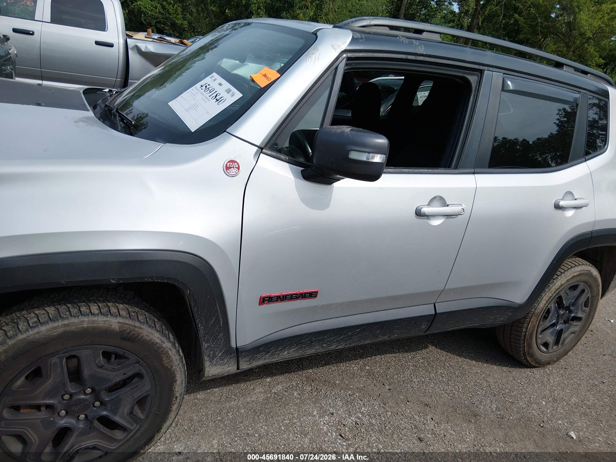 2018 JEEP RENEGADE TRAILHAWK 4X4
