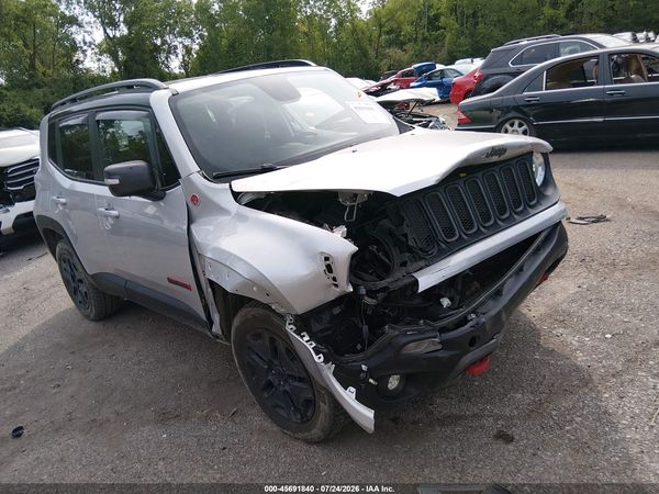 2018 JEEP RENEGADE TRAILHAWK 4X4