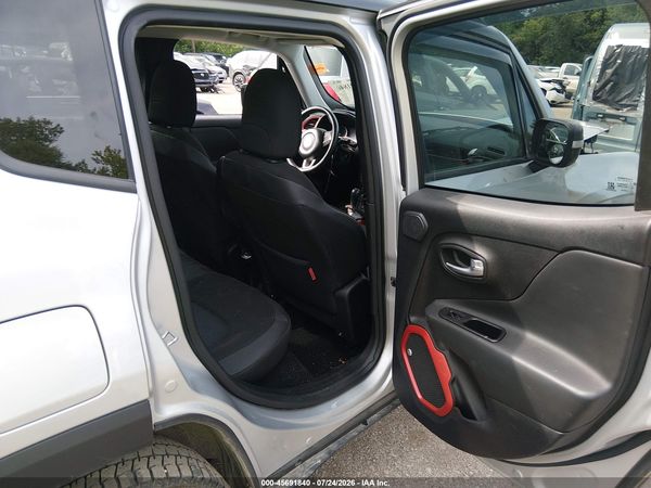 2018 JEEP RENEGADE TRAILHAWK 4X4