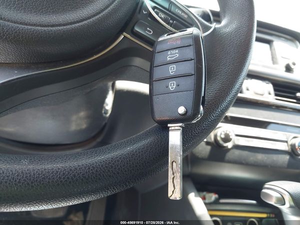 2017 KIA OPTIMA LX