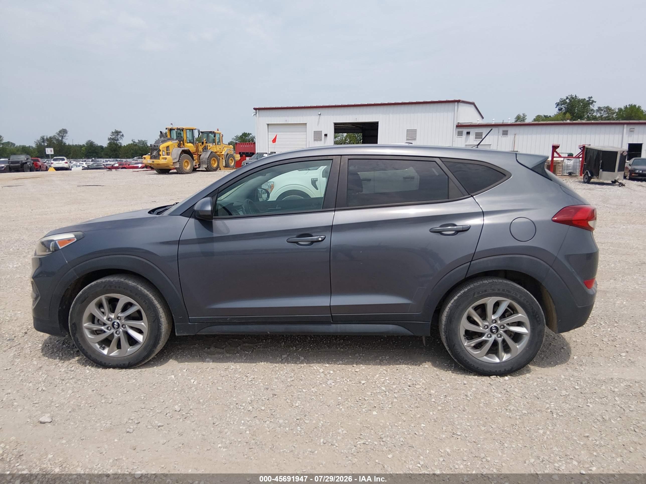 2018 HYUNDAI TUCSON SE