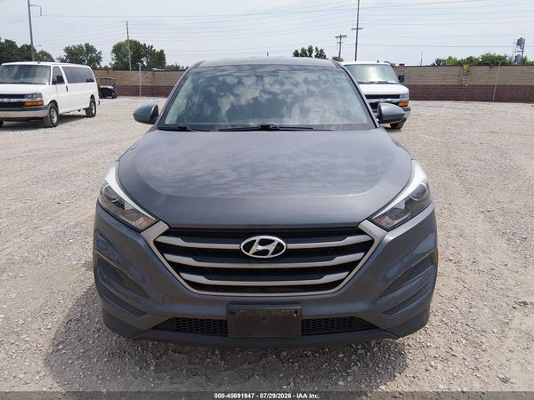 2018 HYUNDAI TUCSON SE