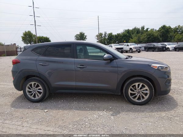 2018 HYUNDAI TUCSON SE