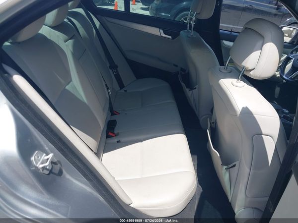2013 MERCEDES-BENZ C 250 SPORT