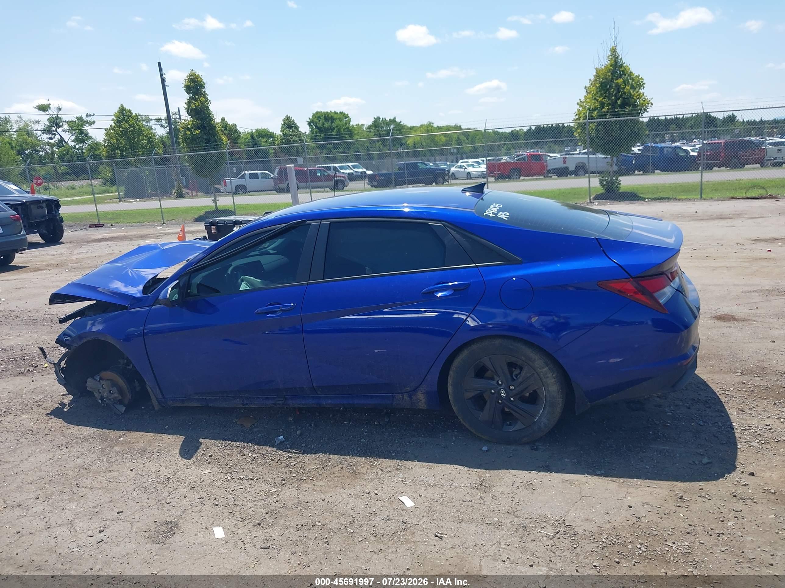 2022 HYUNDAI ELANTRA SEL