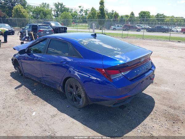 2022 HYUNDAI ELANTRA SEL