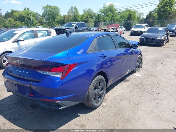 2022 HYUNDAI ELANTRA SEL