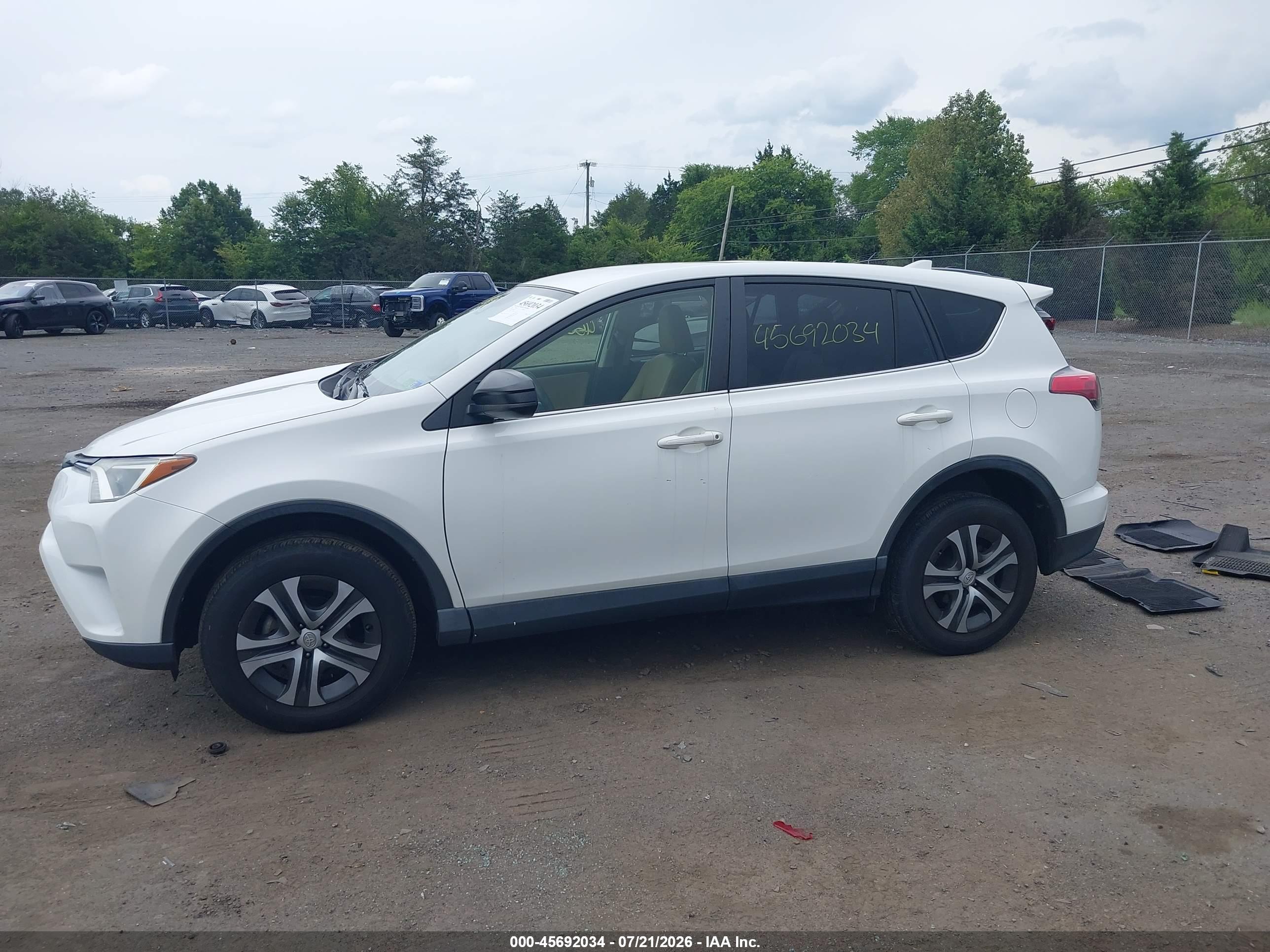 2018 TOYOTA RAV4 LE