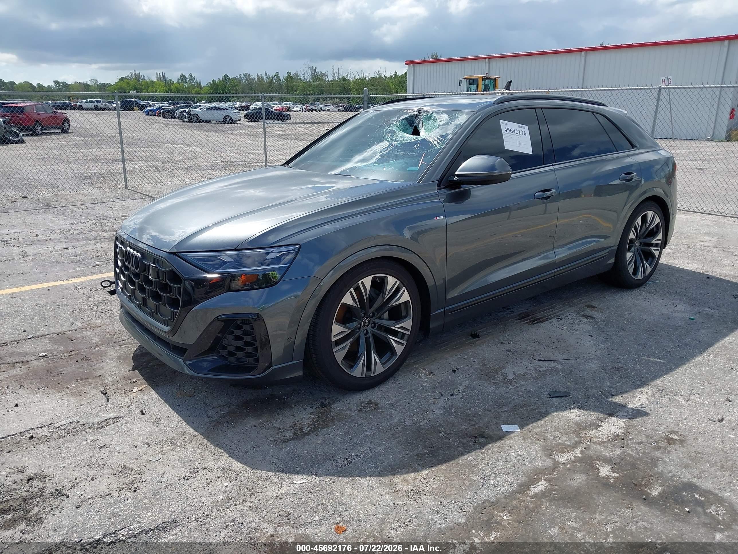 2026 AUDI Q8