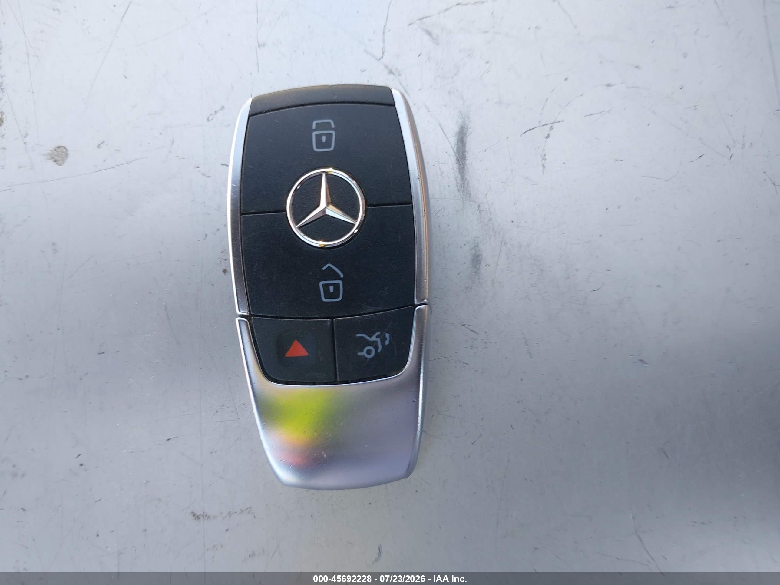 2019 MERCEDES-BENZ C 300 C300