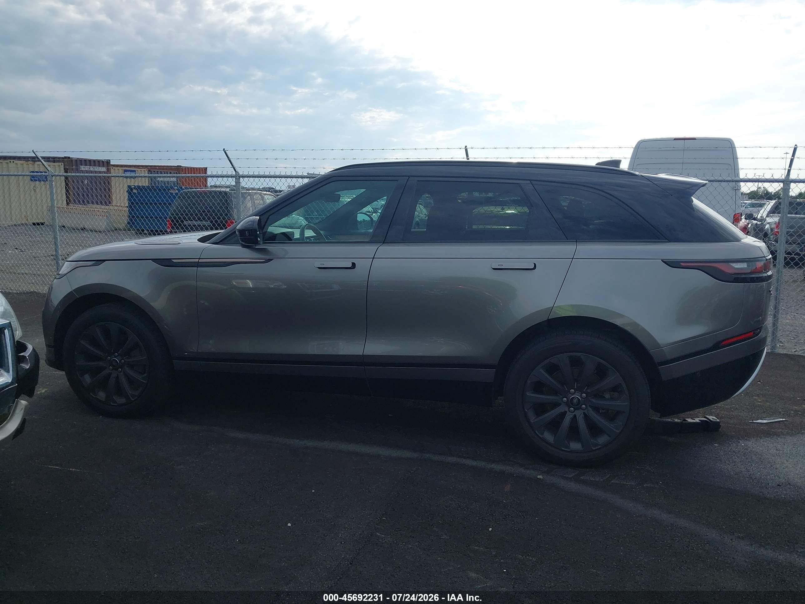 2019 LAND ROVER RANGE ROVER VELAR P250 R-DYNAMIC SE