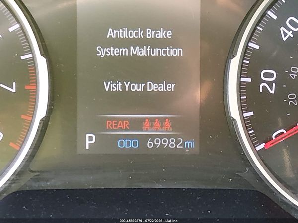 2022 TOYOTA RAV4 XLE