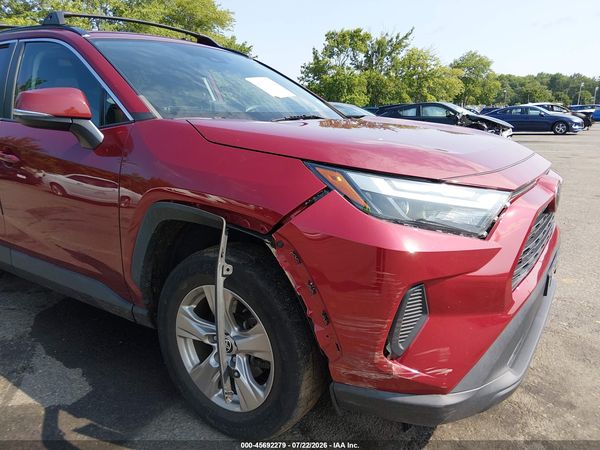 2022 TOYOTA RAV4 XLE