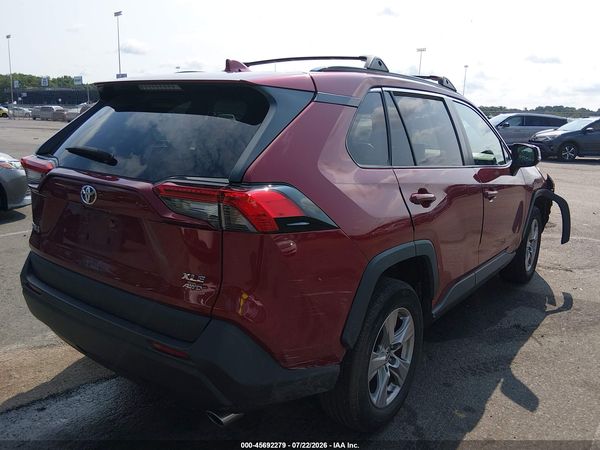 2022 TOYOTA RAV4 XLE