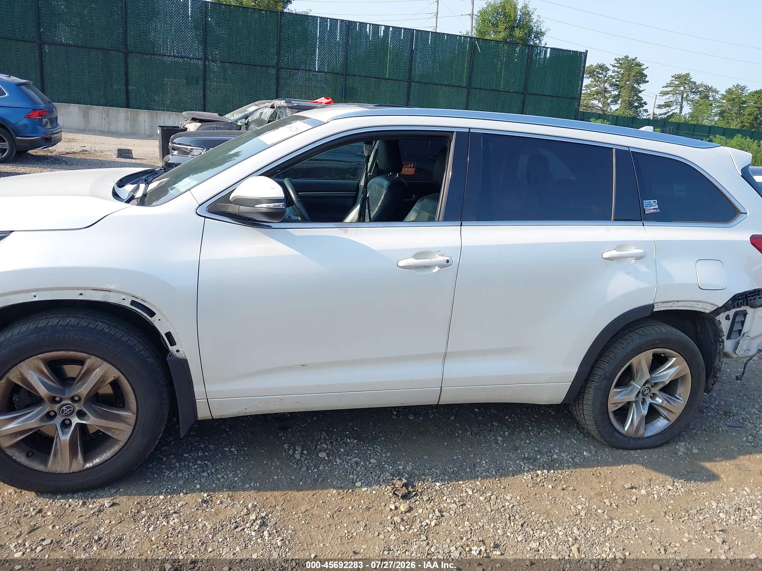 2019 TOYOTA HIGHLANDER LIMITED