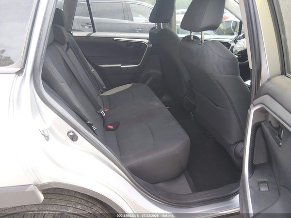 2022 TOYOTA RAV4 LE
