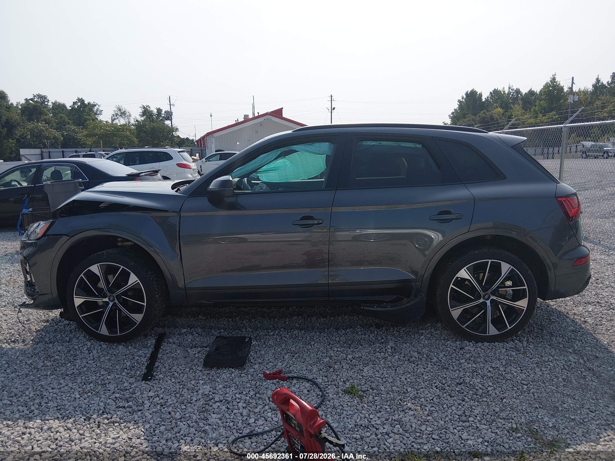 2024 AUDI SQ5