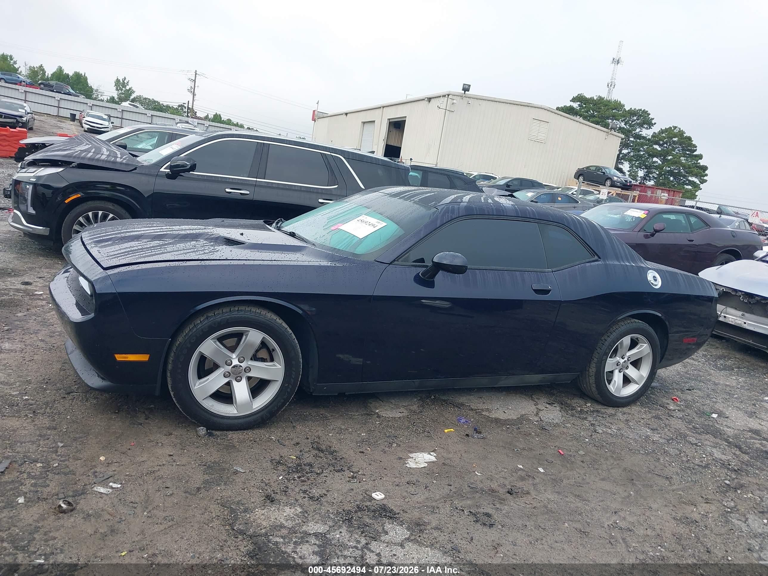 2012 DODGE CHALLENGER SXT