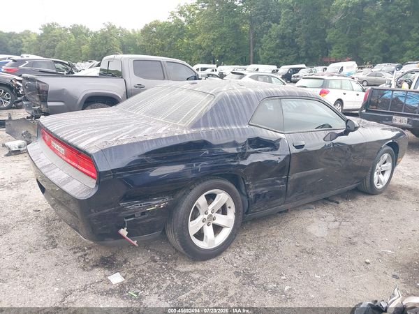 2012 DODGE CHALLENGER SXT