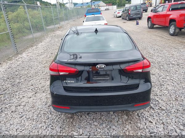 2017 KIA FORTE LX
